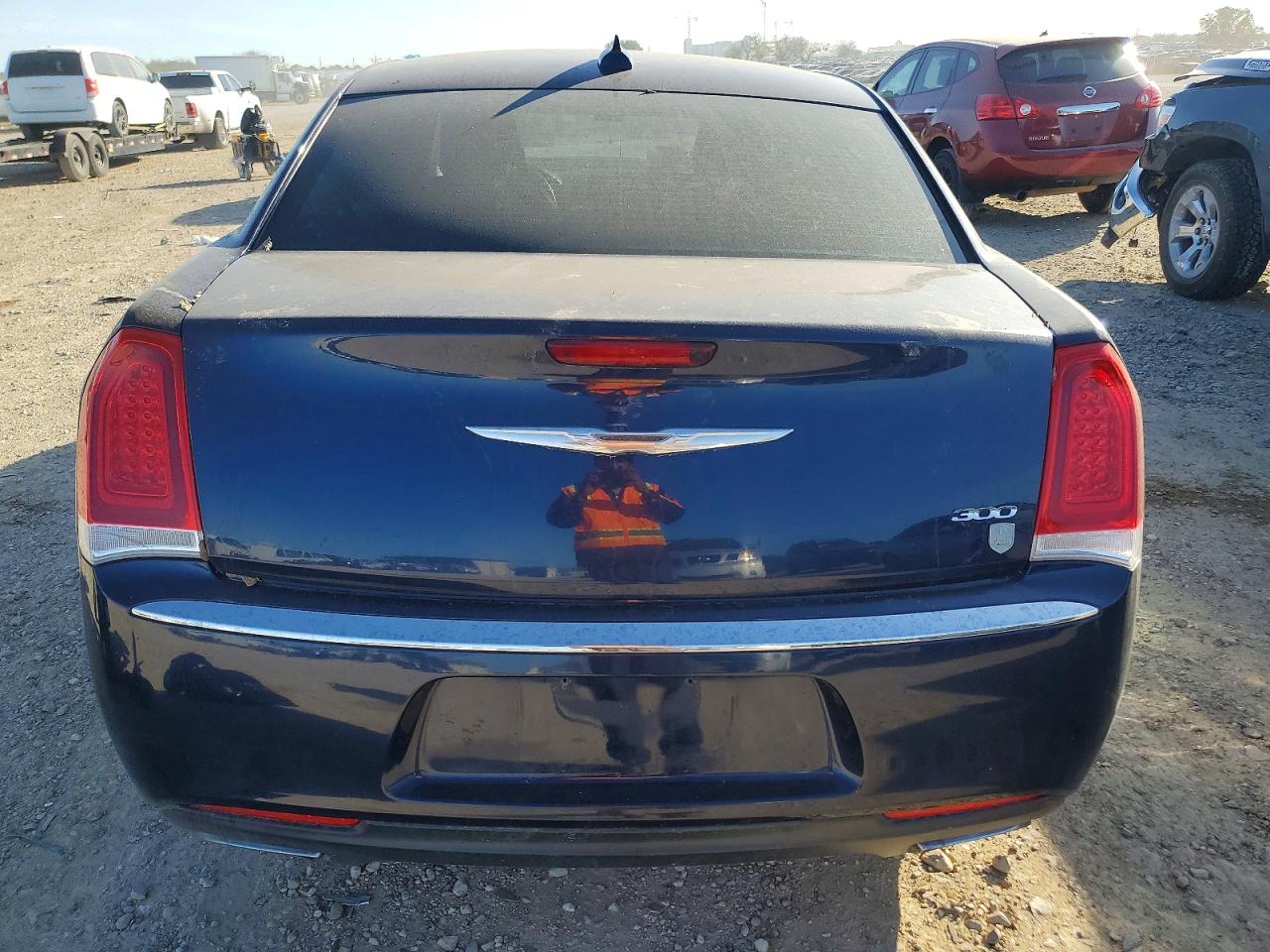 2015 CHRYSLER 300 LIMITED photo 6