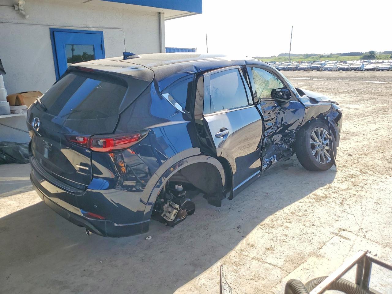 2025 MAZDA CX-5 PREMIUM PLUS photo 3