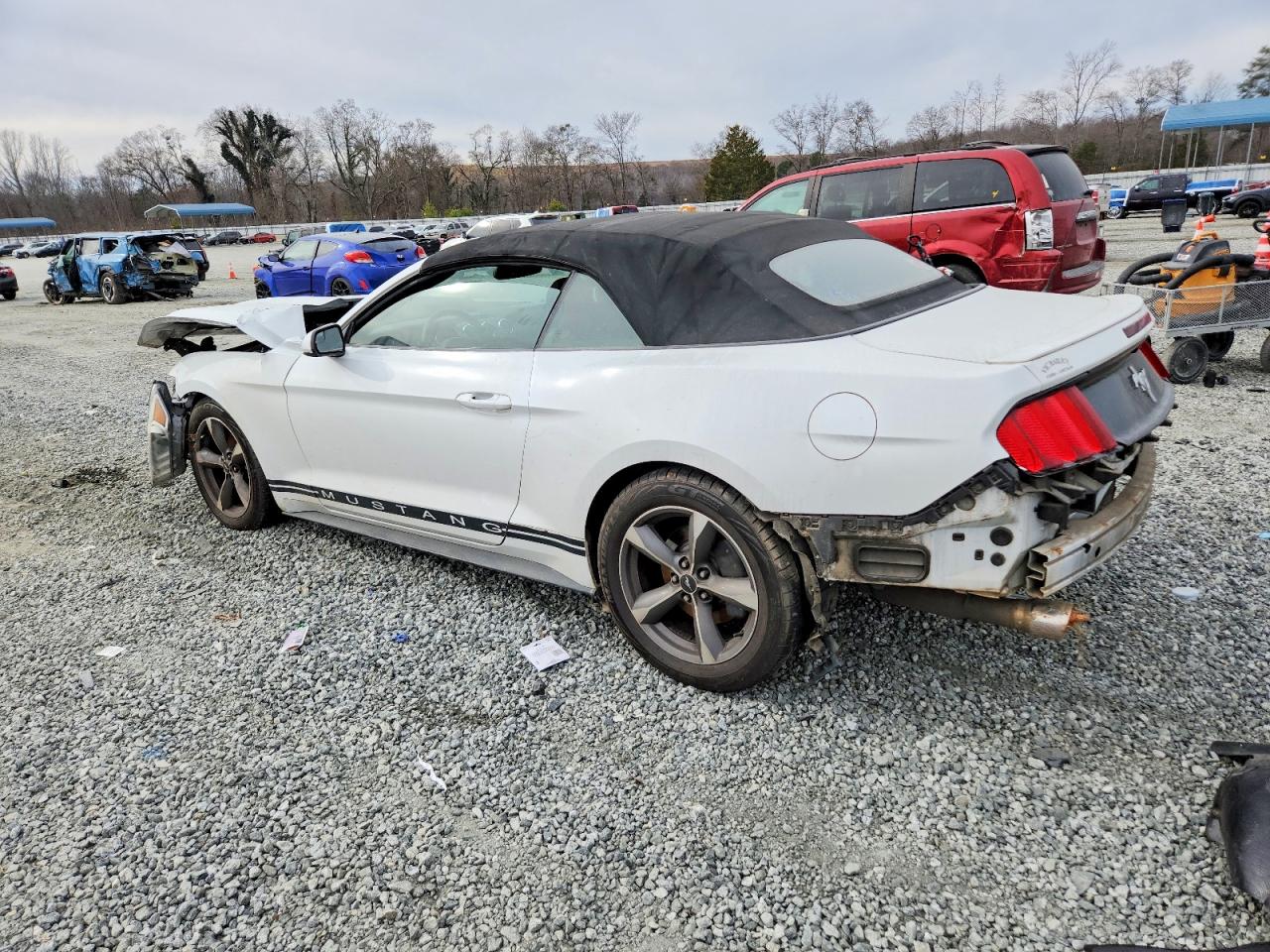 2016 FORD MUSTANG photo 3
