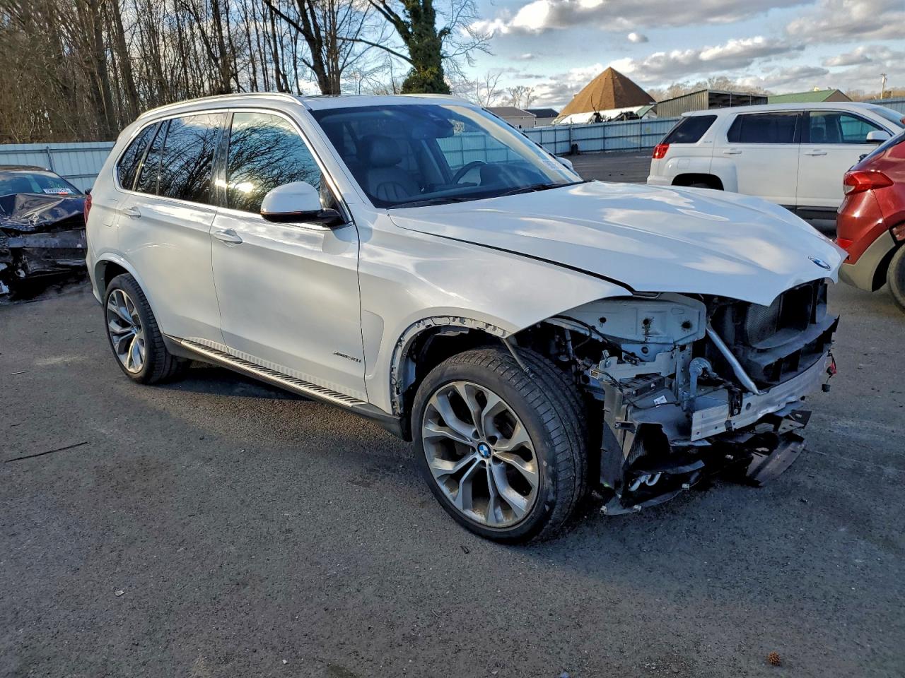 2015 BMW X5 XDRIVE50I photo 4