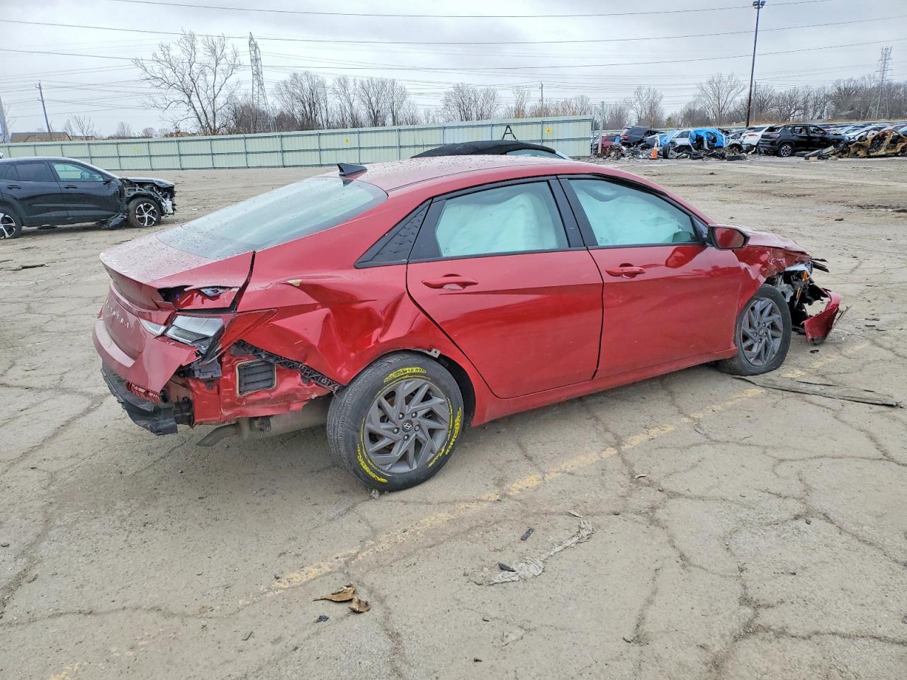 2024 HYUNDAI ELANTRA SEL photo 3