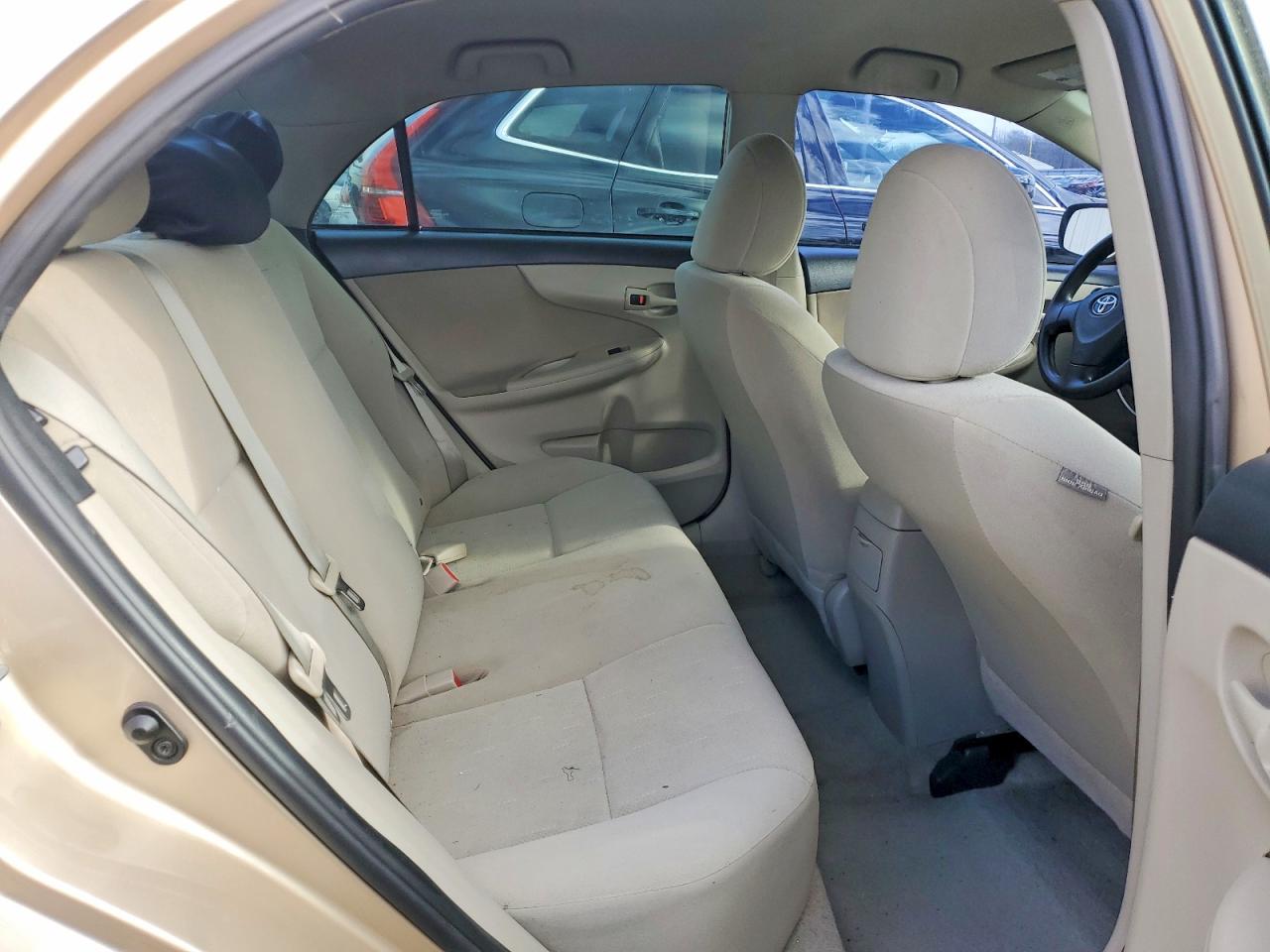2013 TOYOTA COROLLA BASE photo 10
