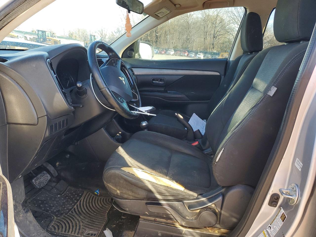 2016 MITSUBISHI OUTLANDER SE photo 7