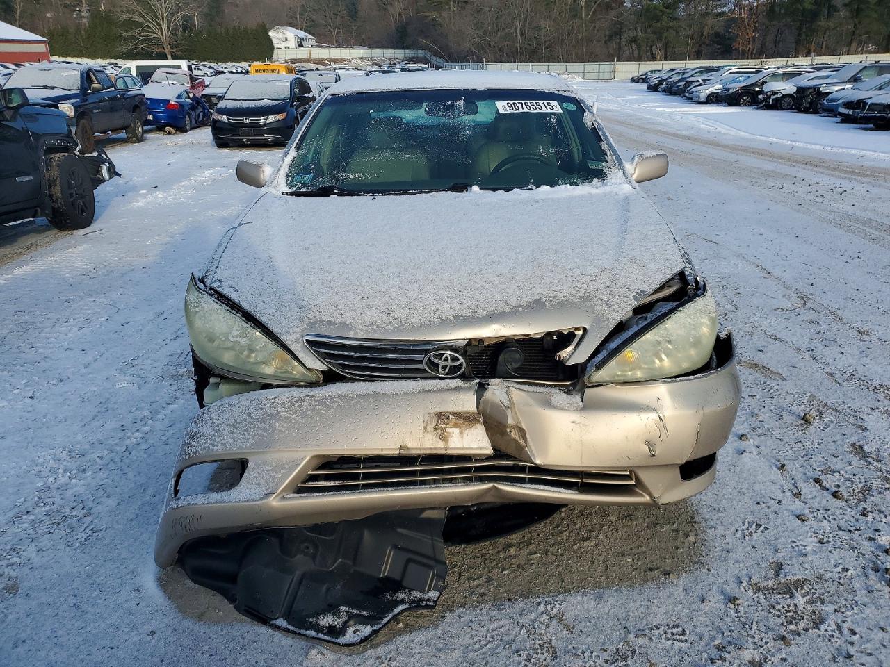 2005 TOYOTA CAMRY LE photo 5