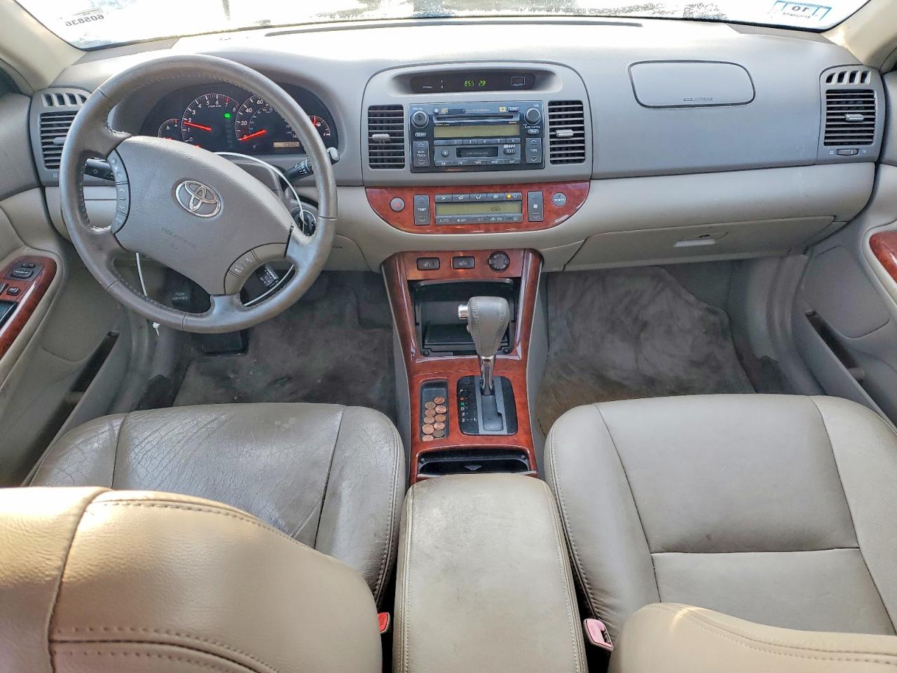 2005 TOYOTA CAMRY LE photo 8
