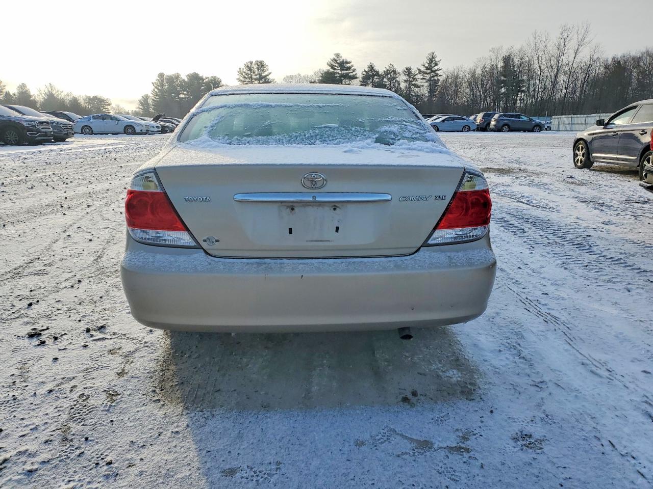 2005 TOYOTA CAMRY LE photo 6