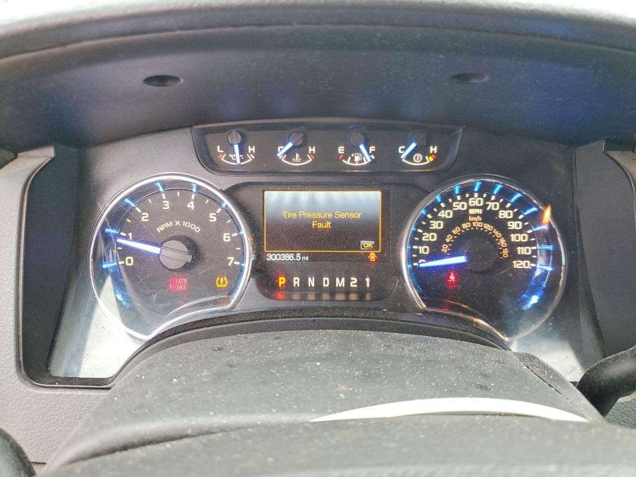 2011 FORD F150 SUPERCREW photo 9