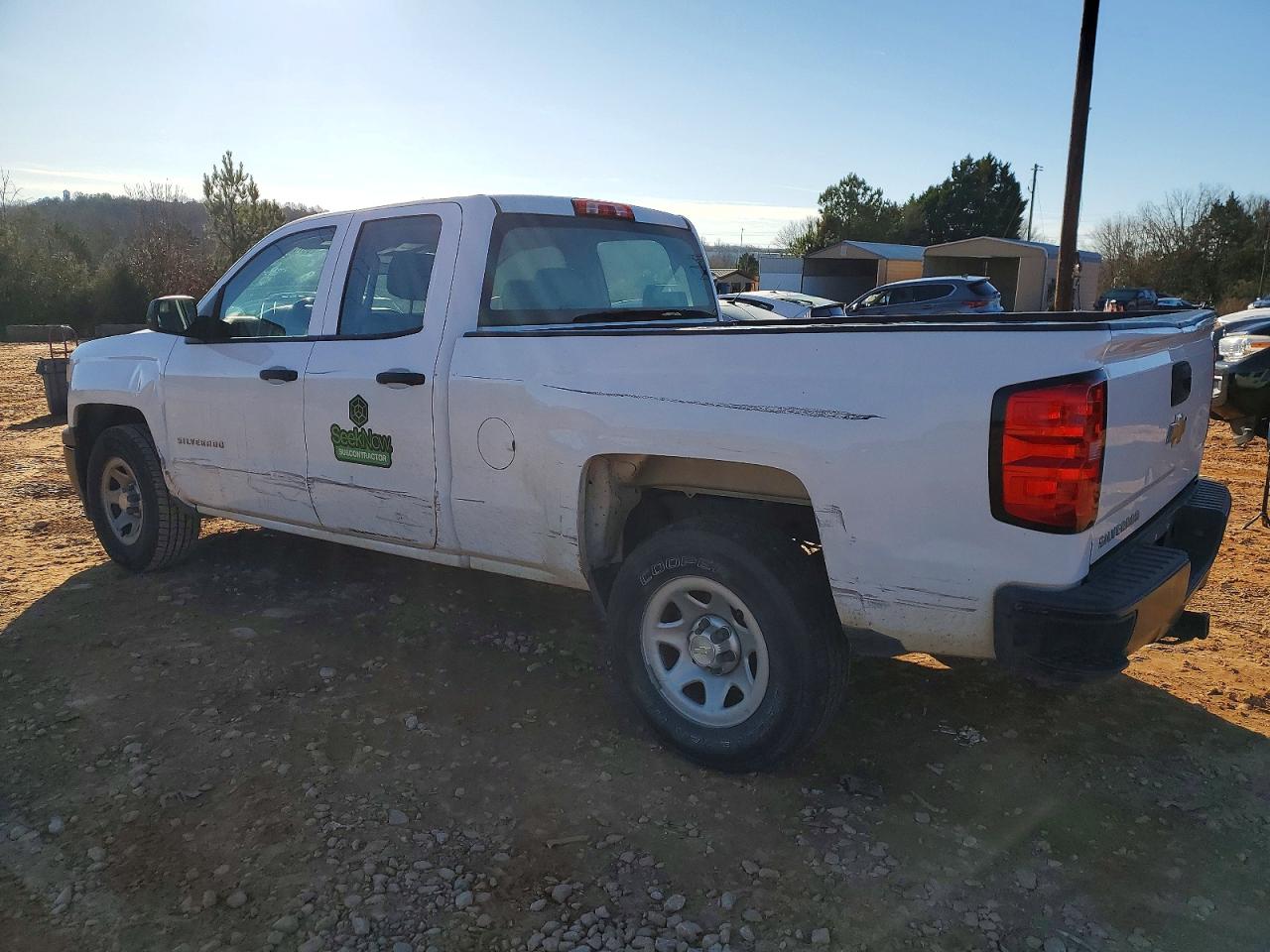 2015 CHEVROLET SILVERADO C1500 photo 2