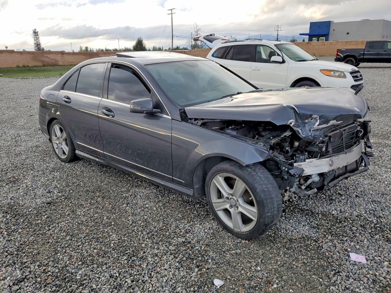 2014 MERCEDES-BENZ C 250 photo 4