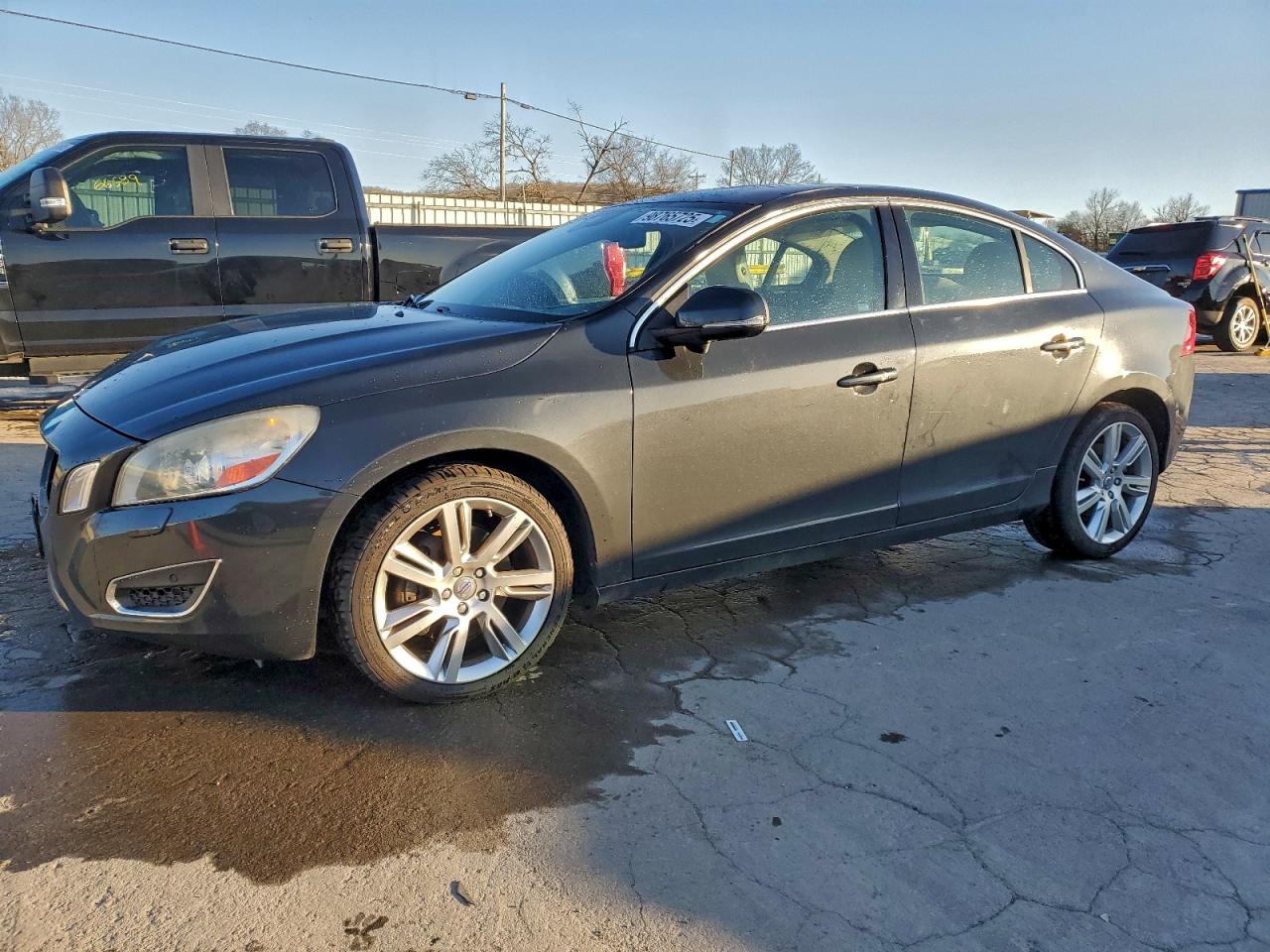 2013 VOLVO S60