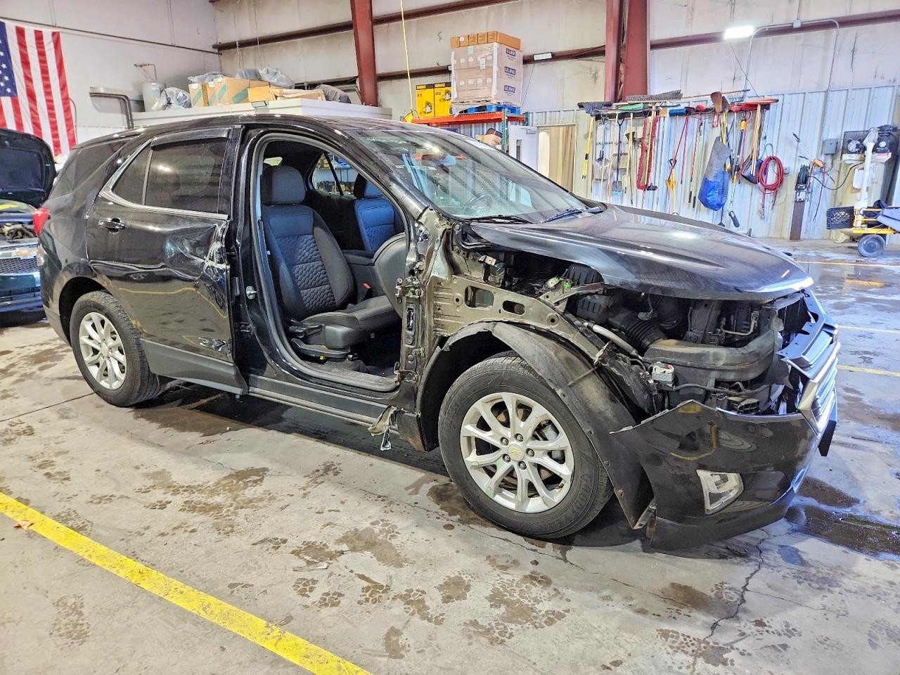 2019 CHEVROLET EQUINOX LT photo 4