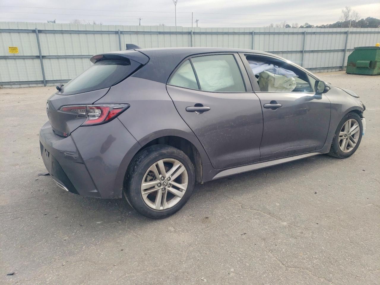 2022 TOYOTA COROLLA SE photo 3