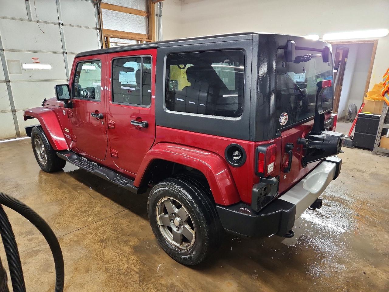 2012 JEEP WRANGLER UNLIMITED SAHARA photo 2