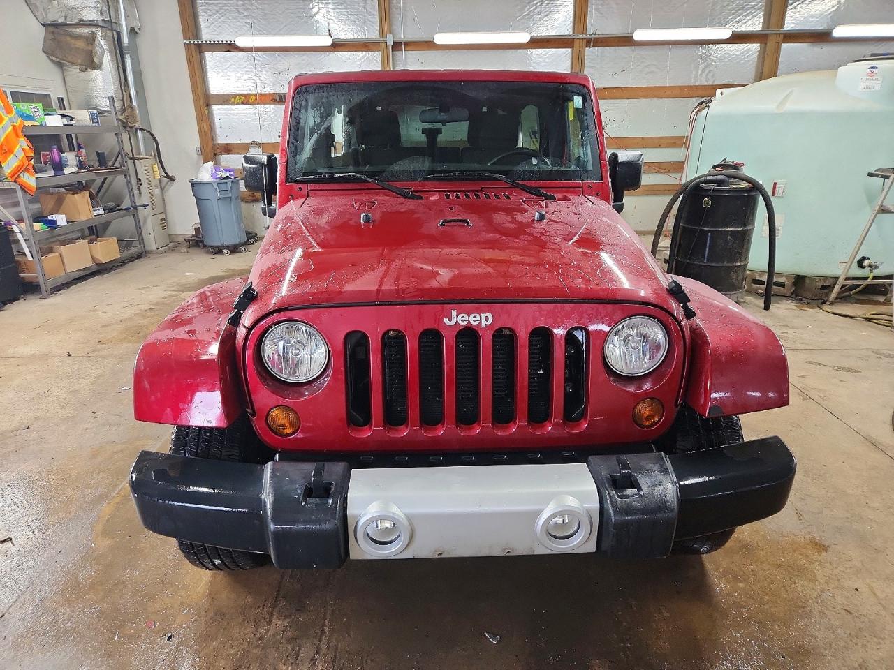 2012 JEEP WRANGLER UNLIMITED SAHARA photo 5