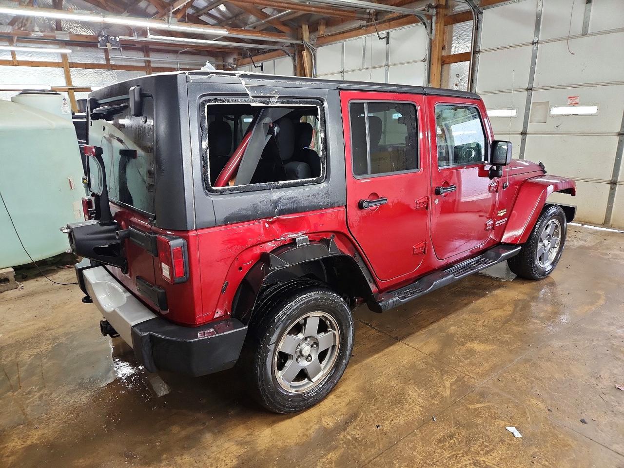 2012 JEEP WRANGLER UNLIMITED SAHARA photo 3