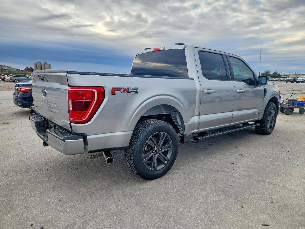 2023 FORD F150 SUPERCREW photo 3