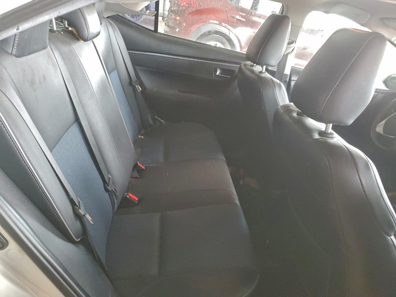 2014 TOYOTA COROLLA L photo 10