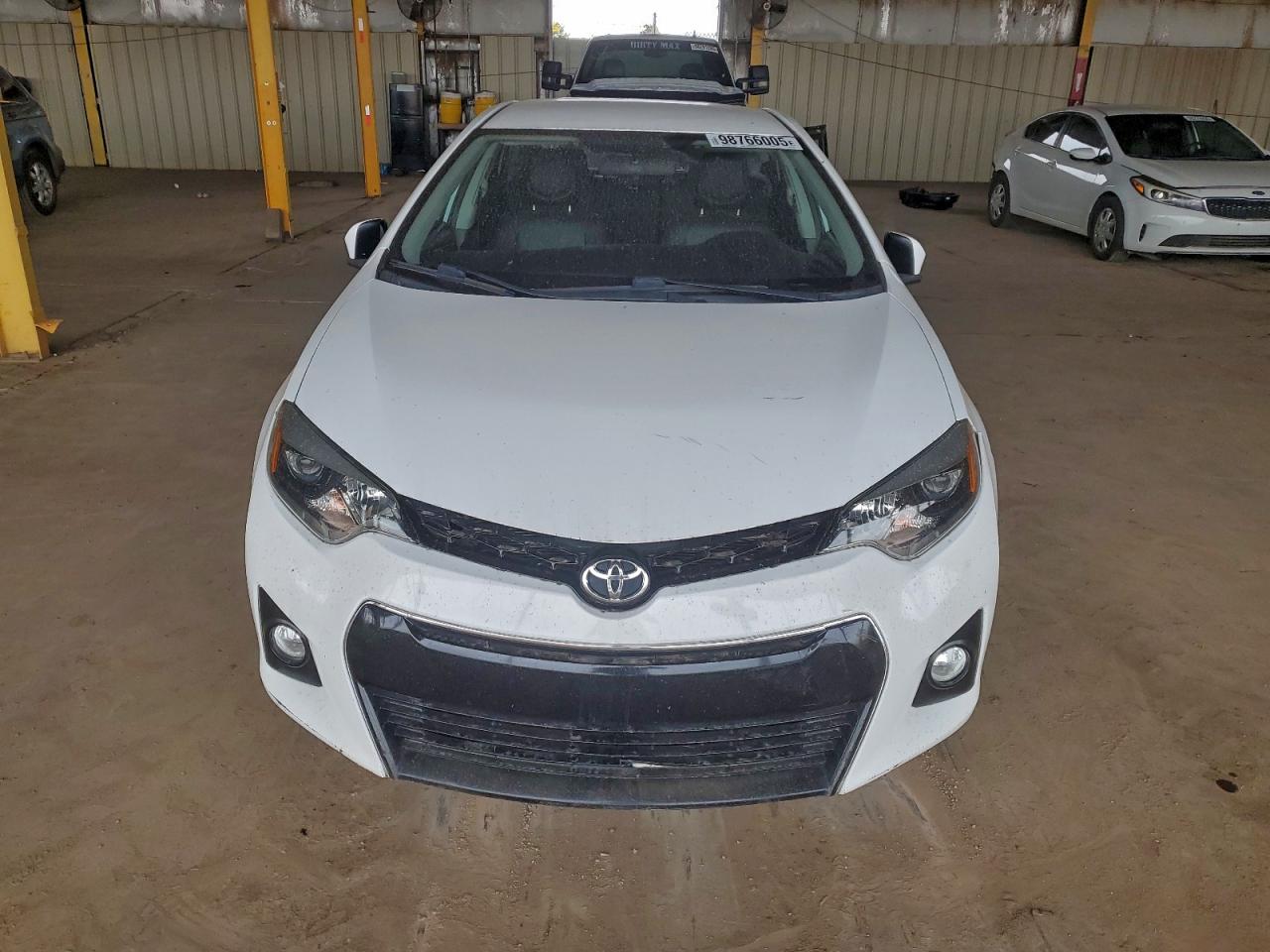 2014 TOYOTA COROLLA L photo 5