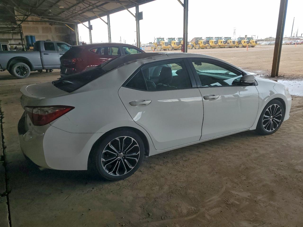 2014 TOYOTA COROLLA L photo 3