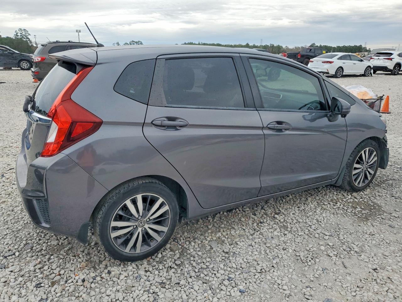 2015 HONDA FIT EX photo 3
