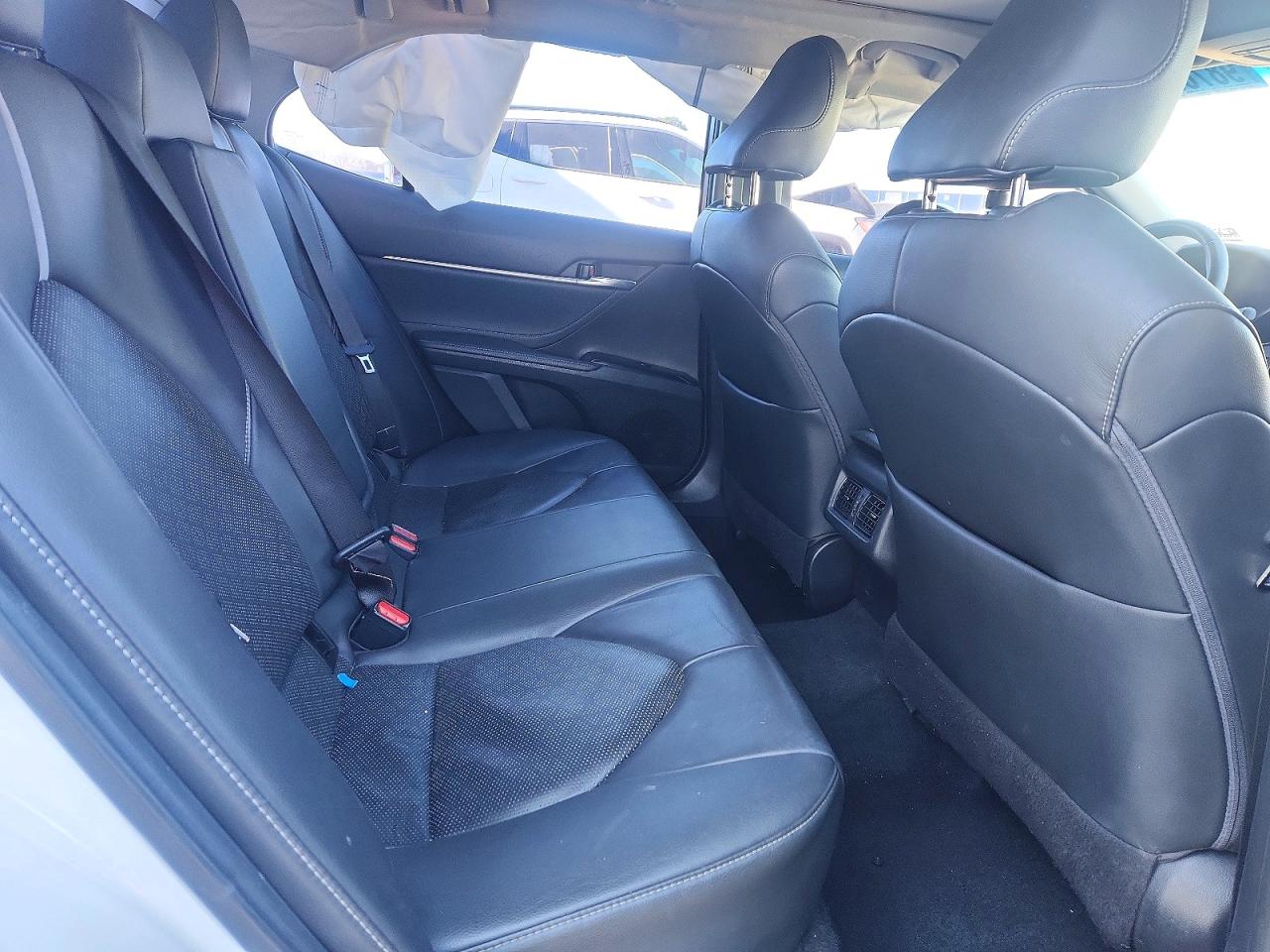 2018 TOYOTA CAMRY XSE photo 10