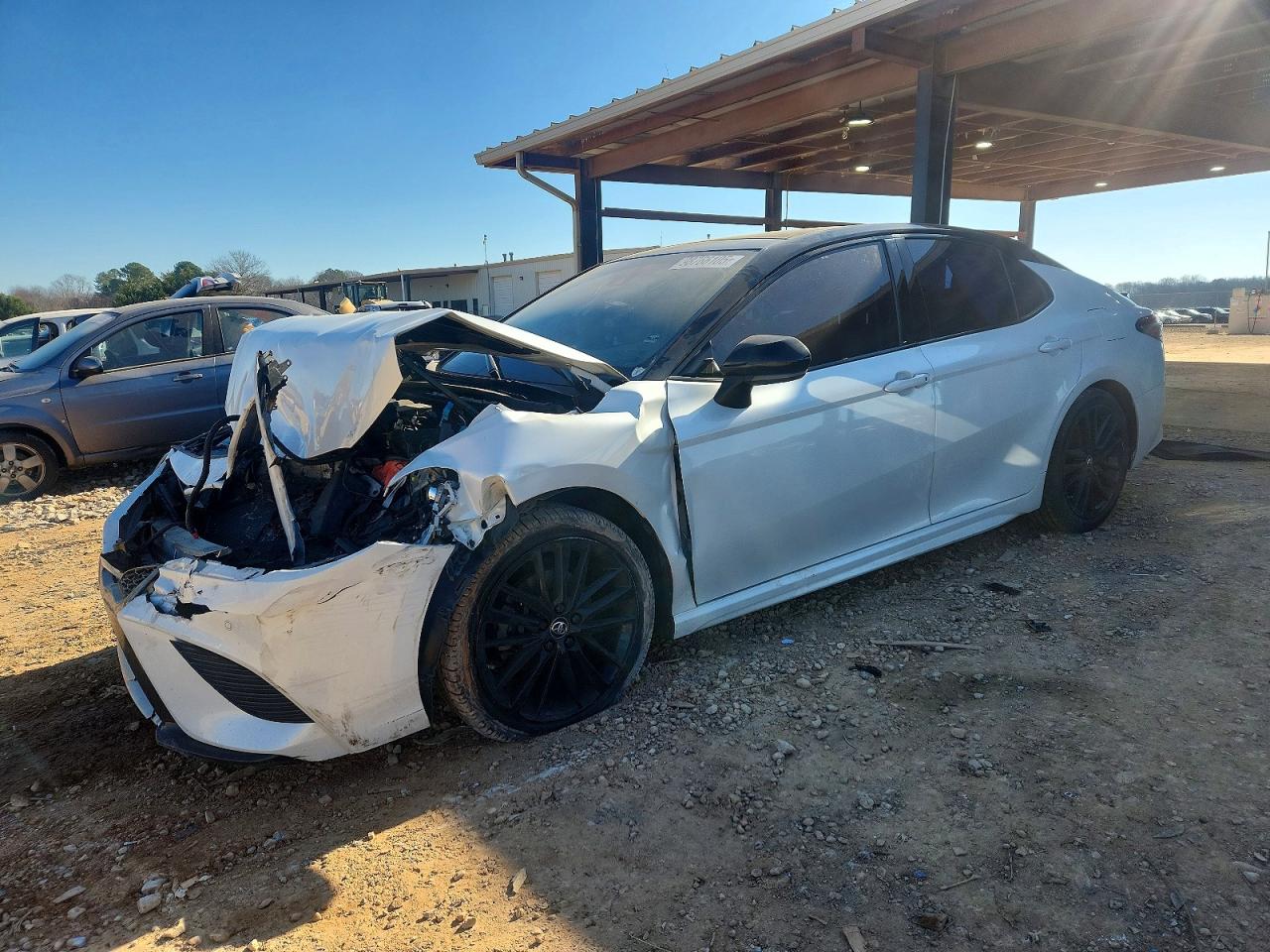 2018 TOYOTA CAMRY
