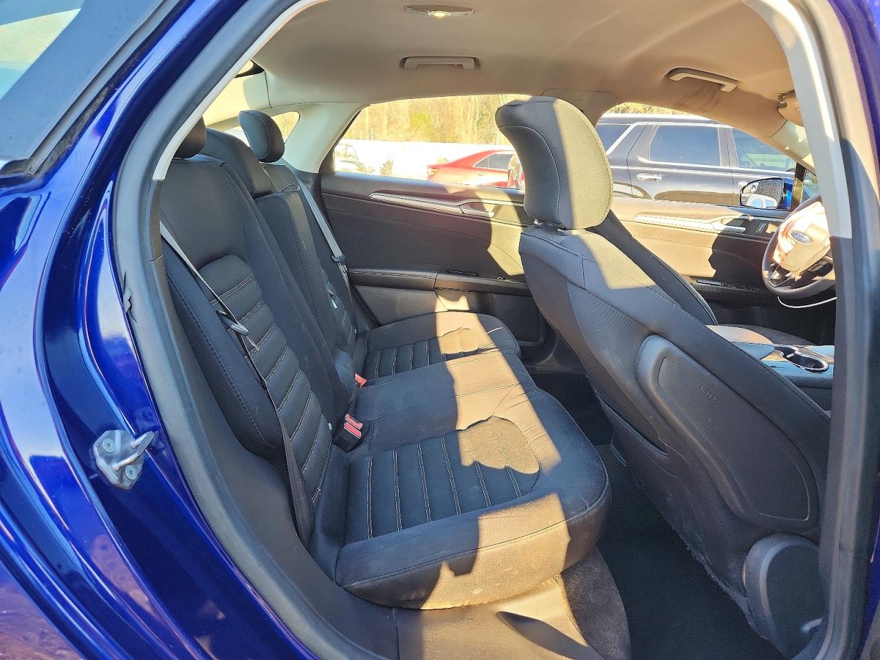 2015 FORD FUSION SE photo 10