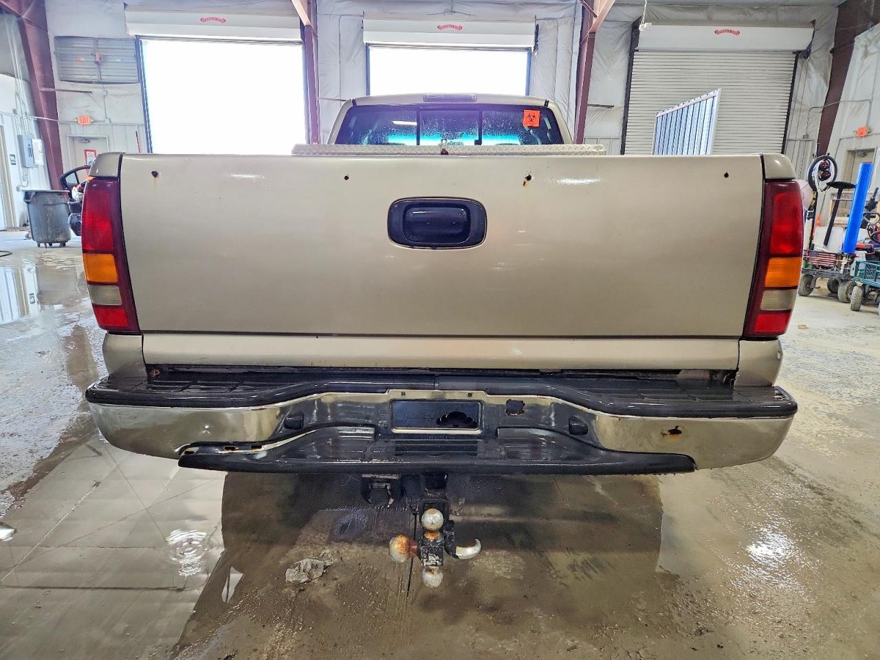 2002 CHEVROLET SILVERADO C1500 photo 6
