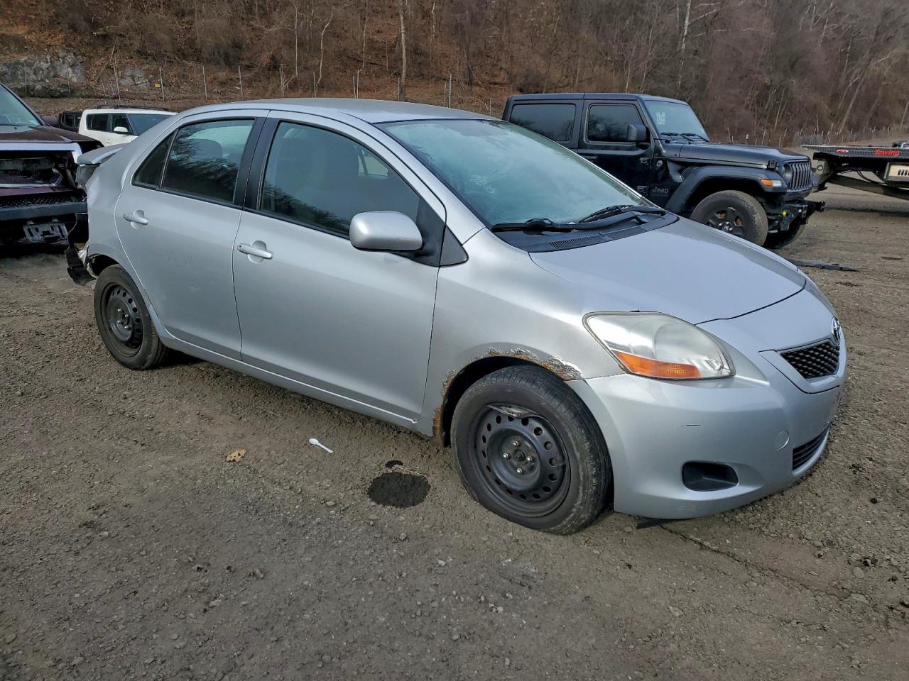2010 TOYOTA YARIS photo 7