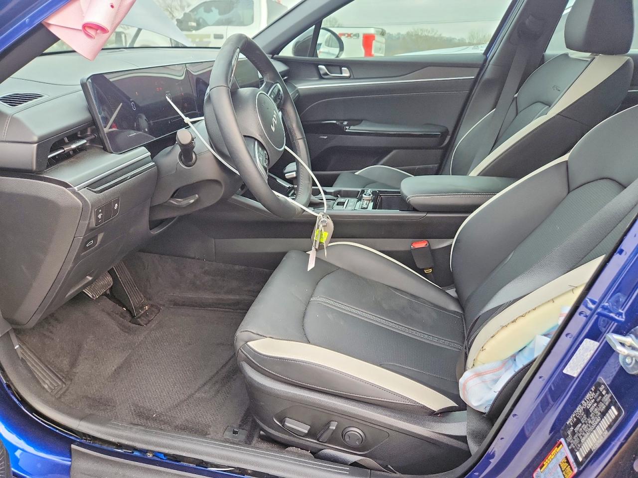 2025 KIA K5 GT LINE photo 7