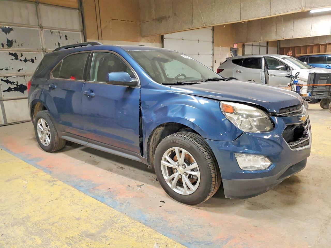 2016 CHEVROLET EQUINOX LT photo 4