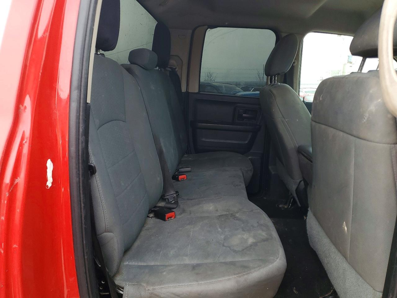 2016 RAM 1500 ST photo 10