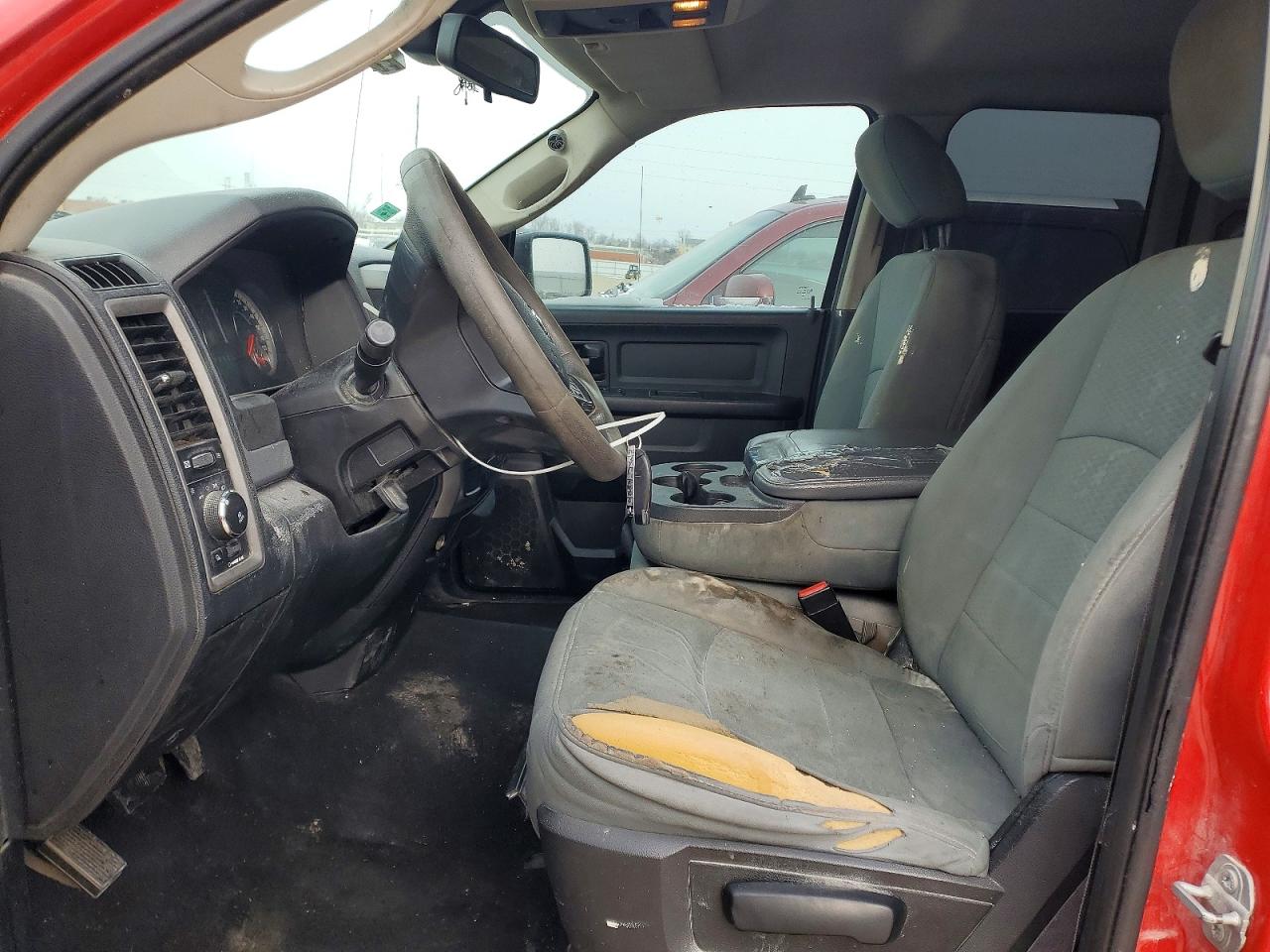 2016 RAM 1500 ST photo 7