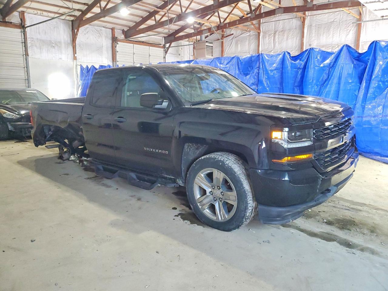 2017 CHEVROLET SILVERADO K1500 CUSTOM photo 4
