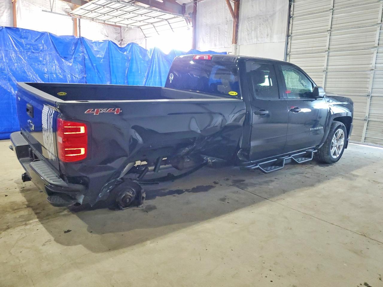 2017 CHEVROLET SILVERADO K1500 CUSTOM photo 3