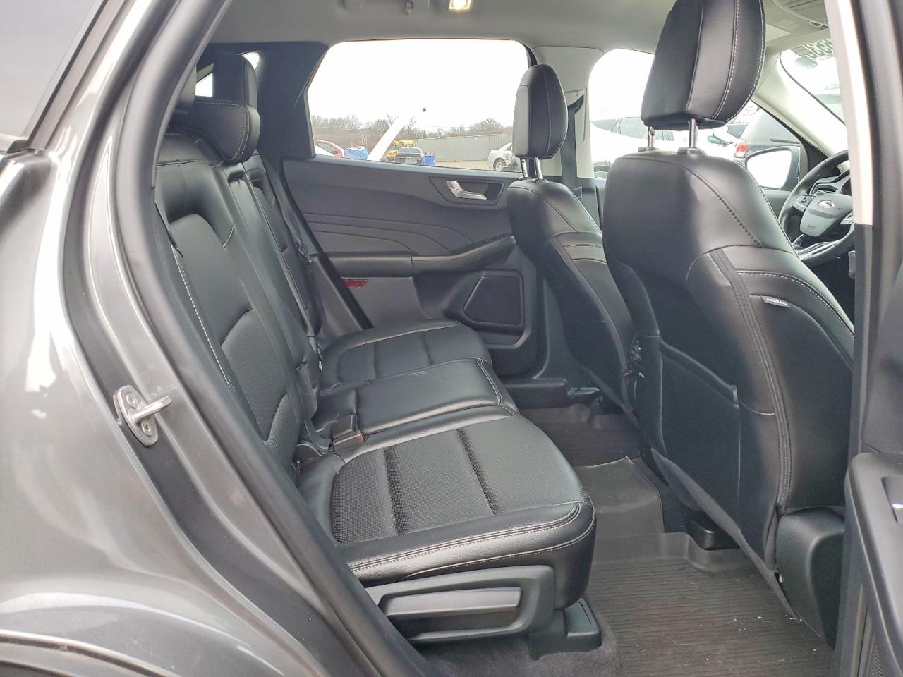 2022 FORD ESCAPE SEL photo 11