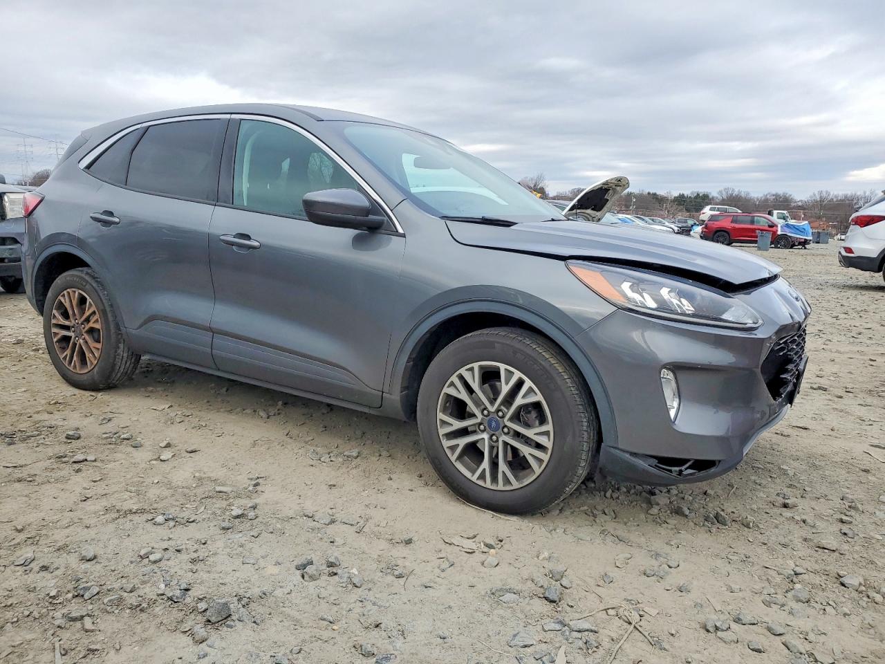 2022 FORD ESCAPE SEL photo 4