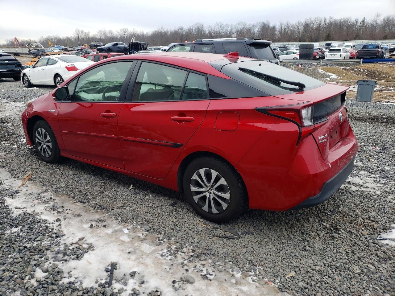 2019 TOYOTA PRIUS photo 2