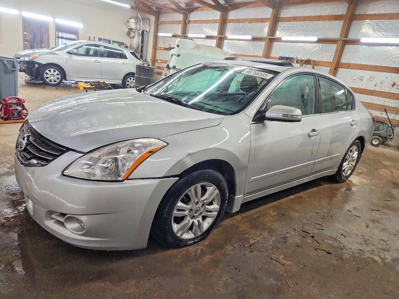 2011 NISSAN ALTIMA