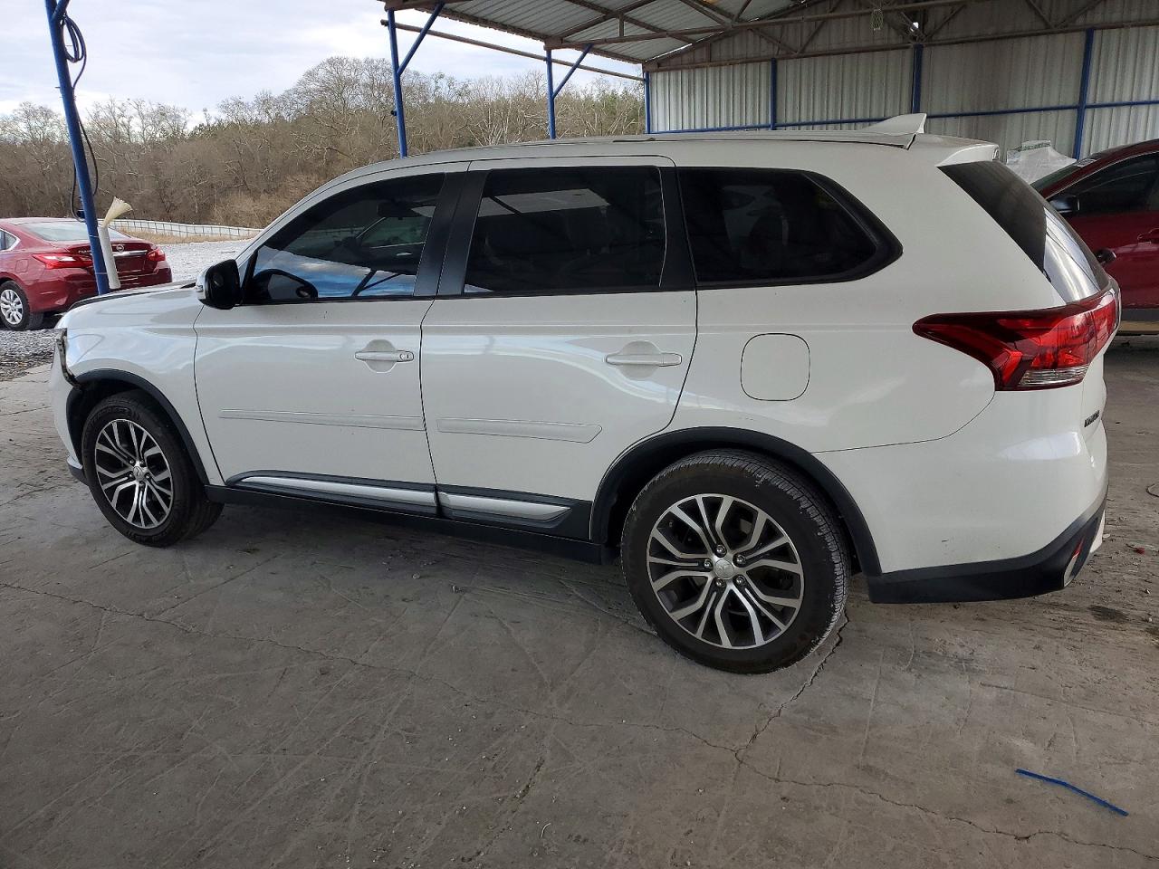 2017 MITSUBISHI OUTLANDER SE photo 2
