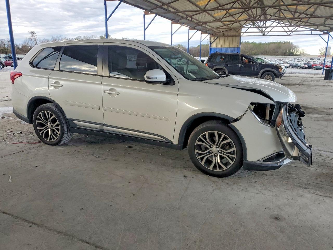 2017 MITSUBISHI OUTLANDER SE photo 4