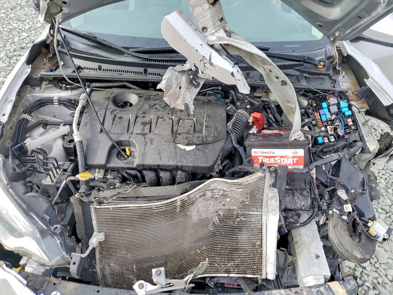 2016 TOYOTA COROLLA L photo 11