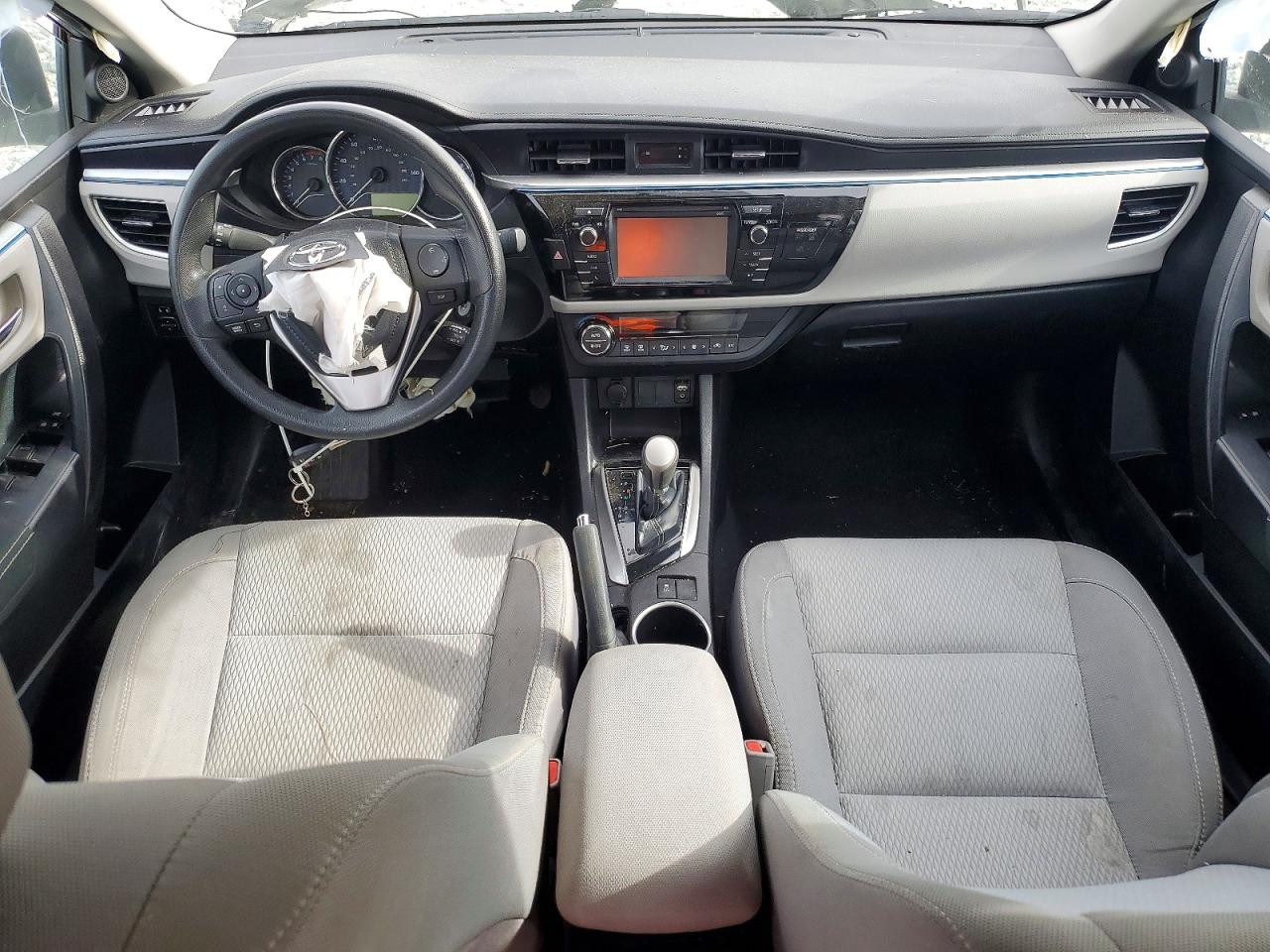 2016 TOYOTA COROLLA L photo 8