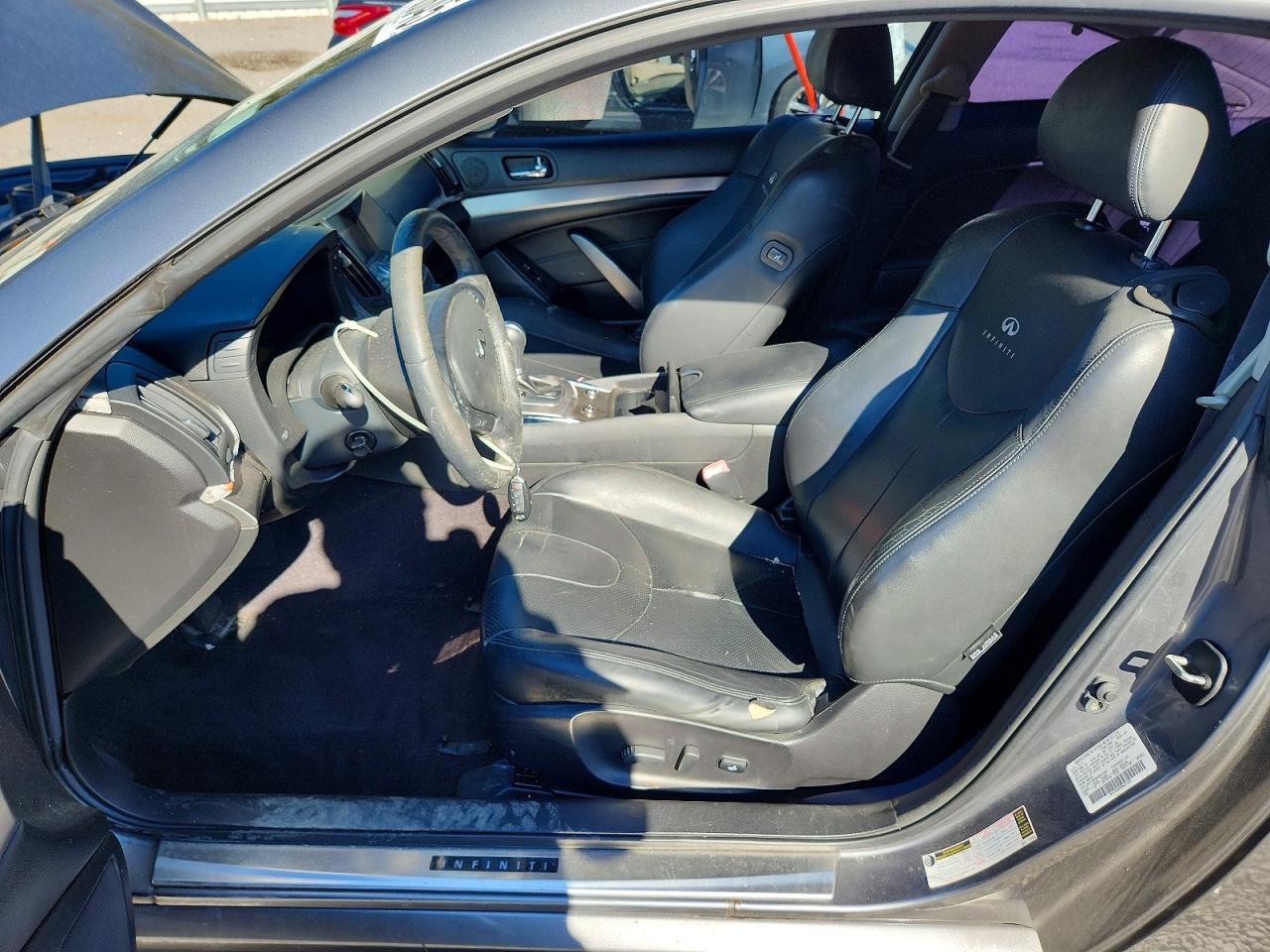 2012 INFINITI G37 BASE photo 7