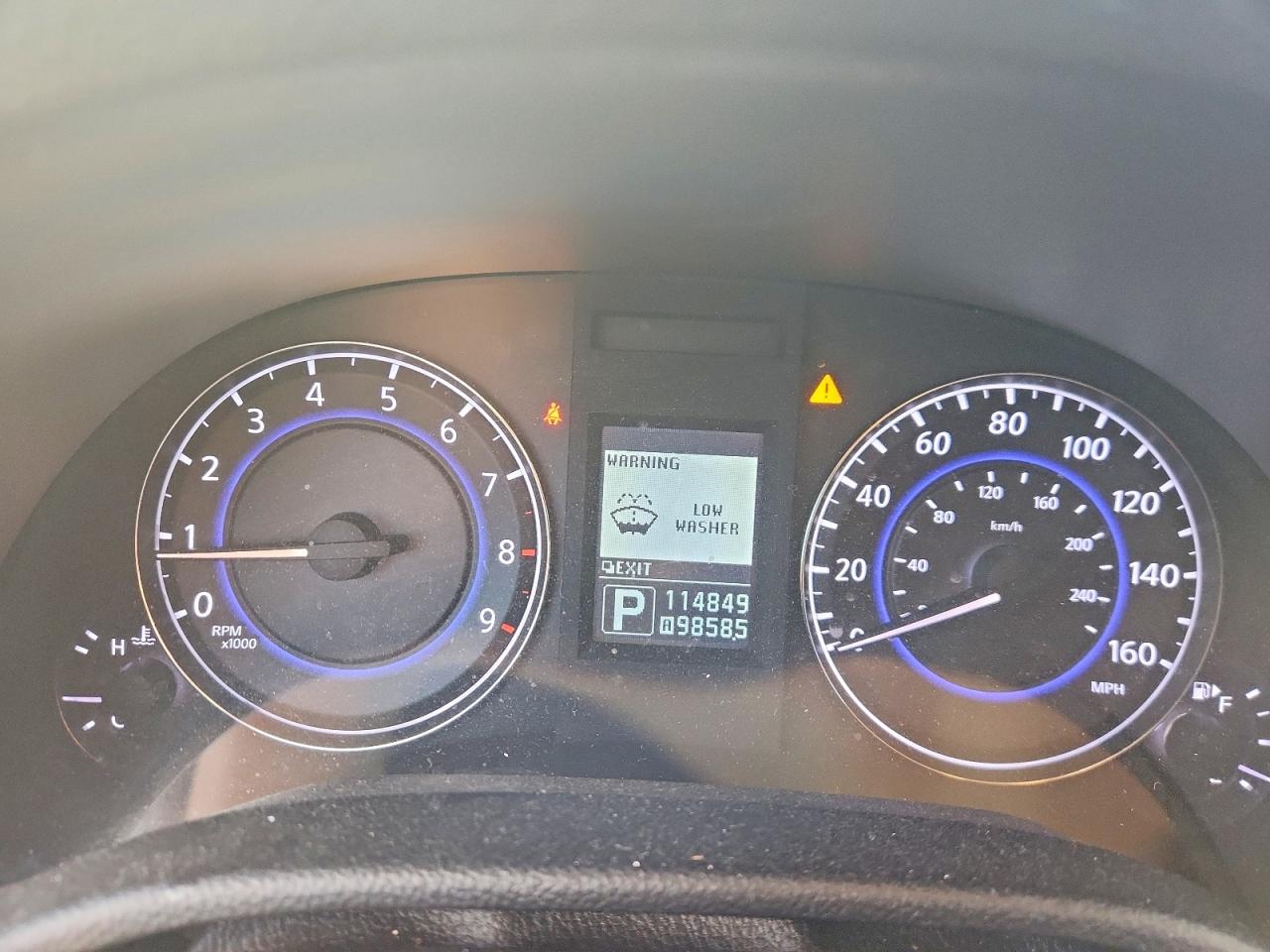 2012 INFINITI G37 BASE photo 9