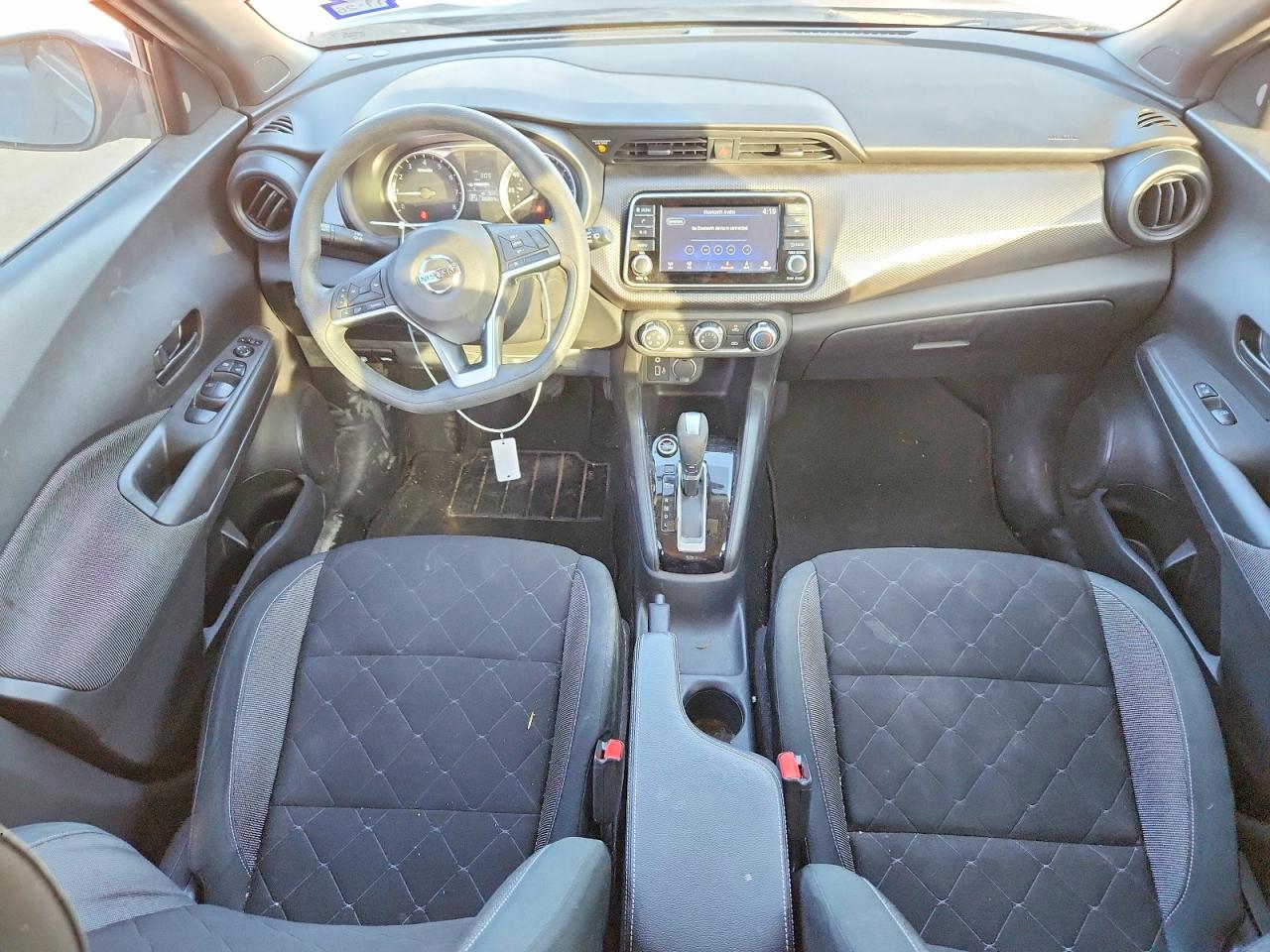 2020 NISSAN KICKS S photo 8