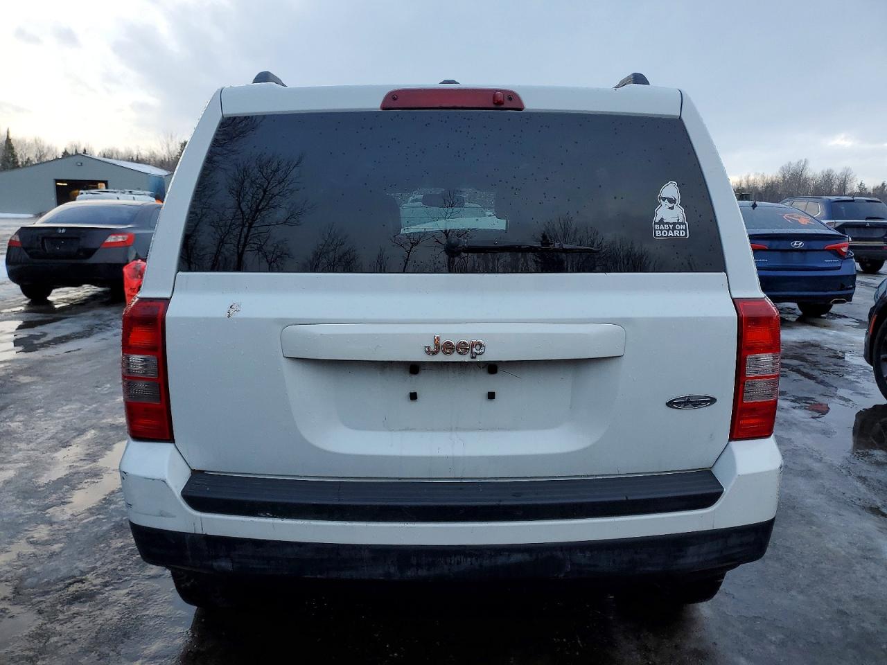 2015 JEEP PATRIOT photo 6