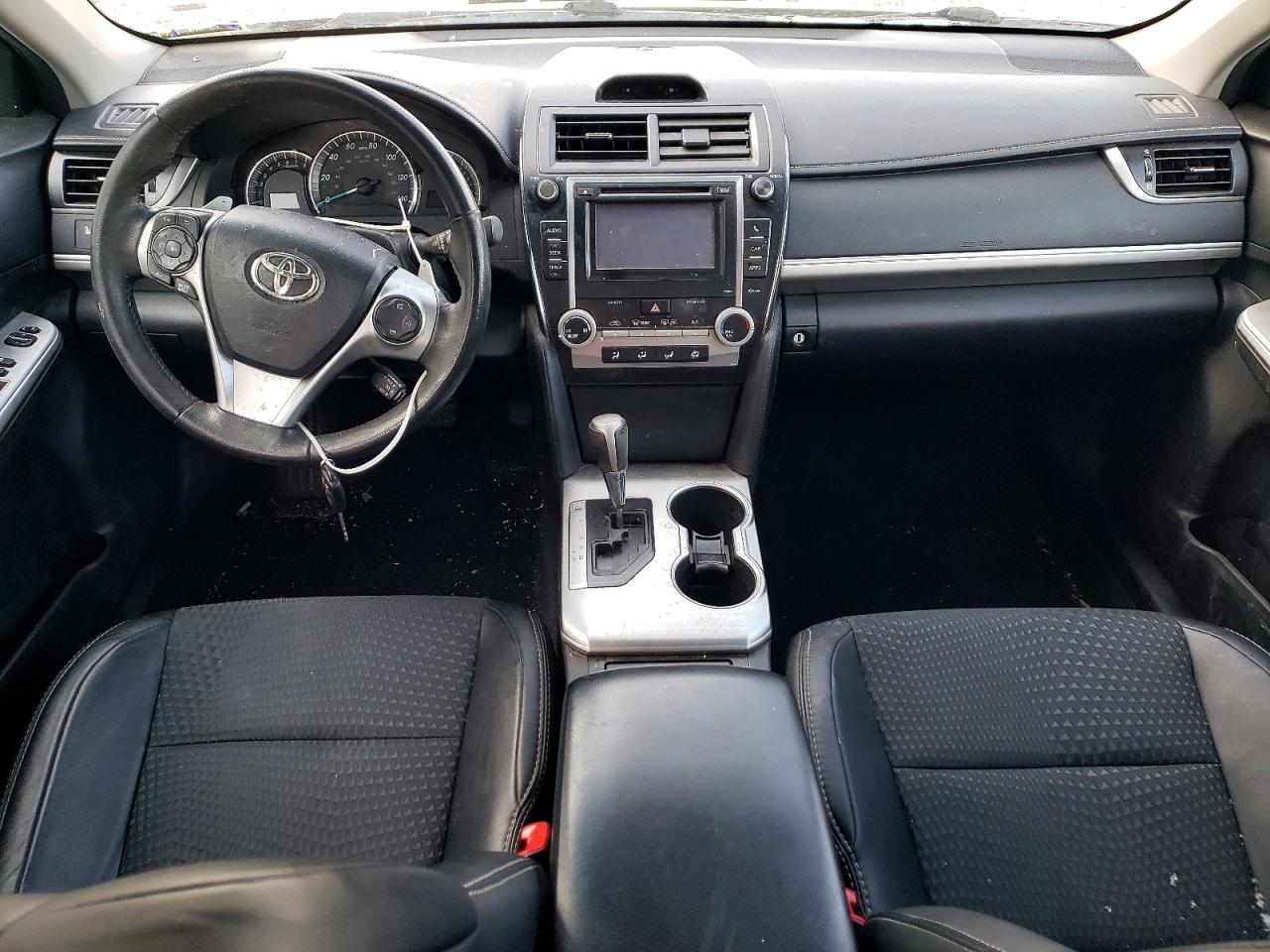 2012 TOYOTA CAMRY BASE photo 8
