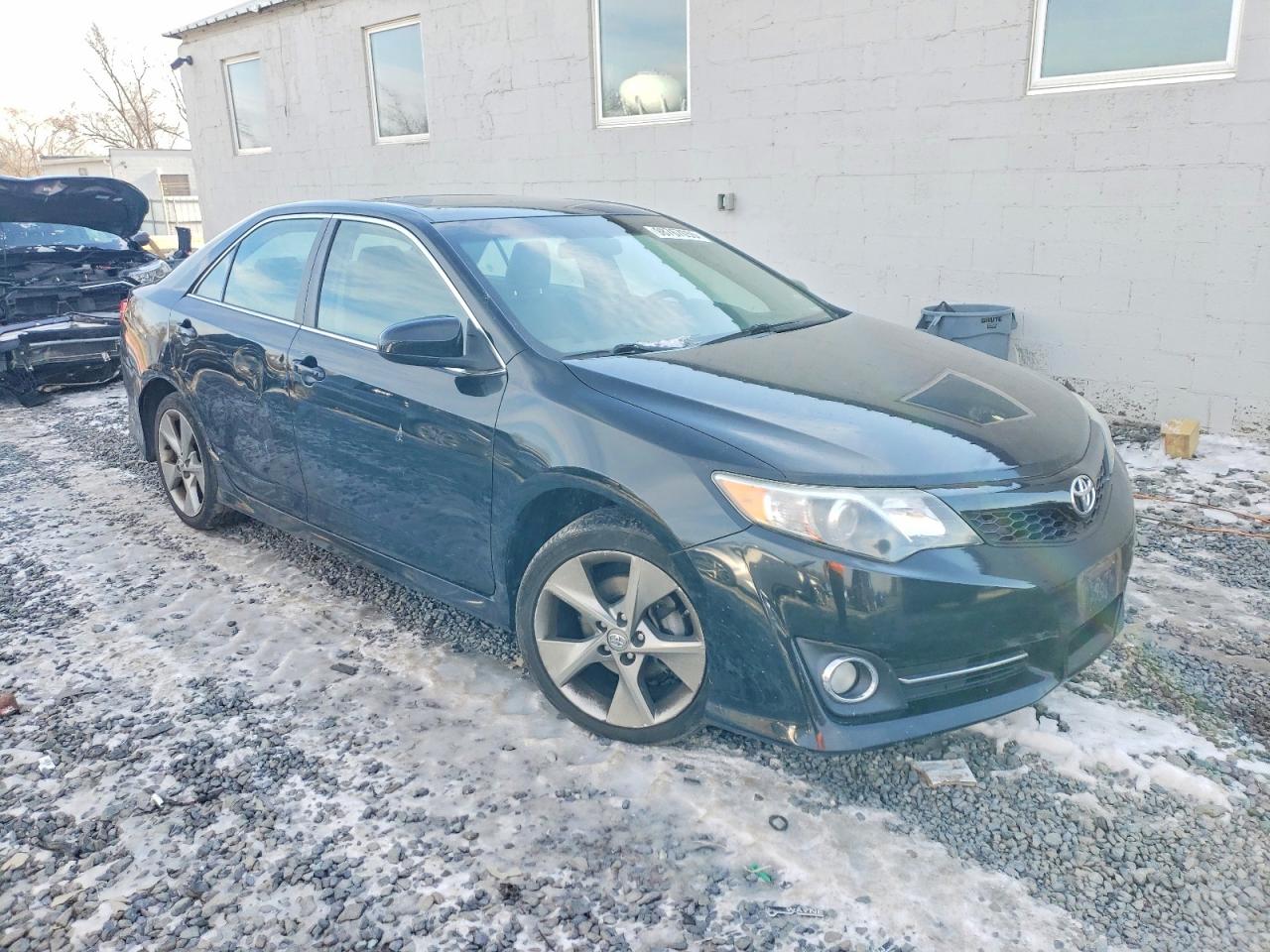 2012 TOYOTA CAMRY BASE photo 4
