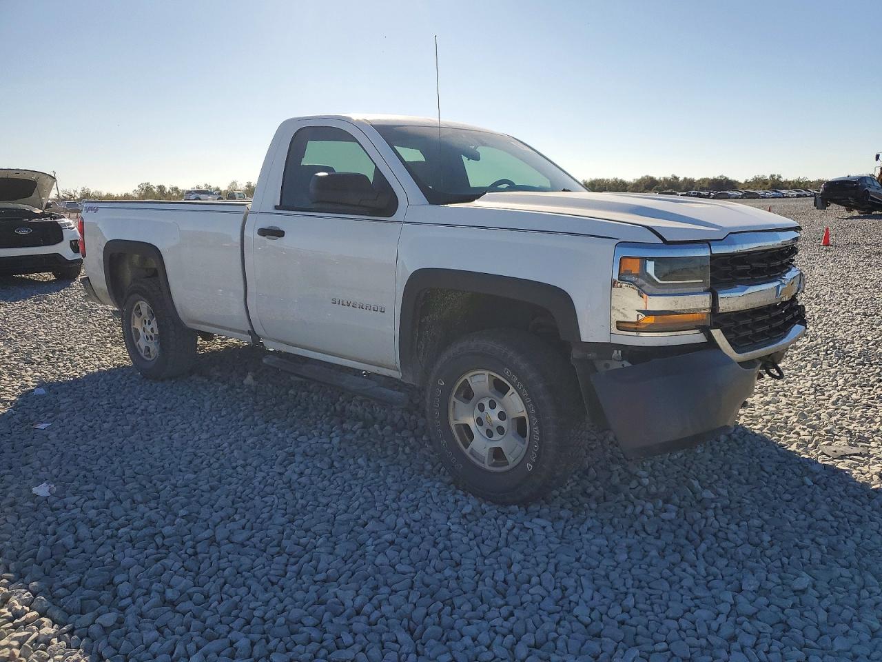 2018 CHEVROLET SILVERADO K1500 photo 4